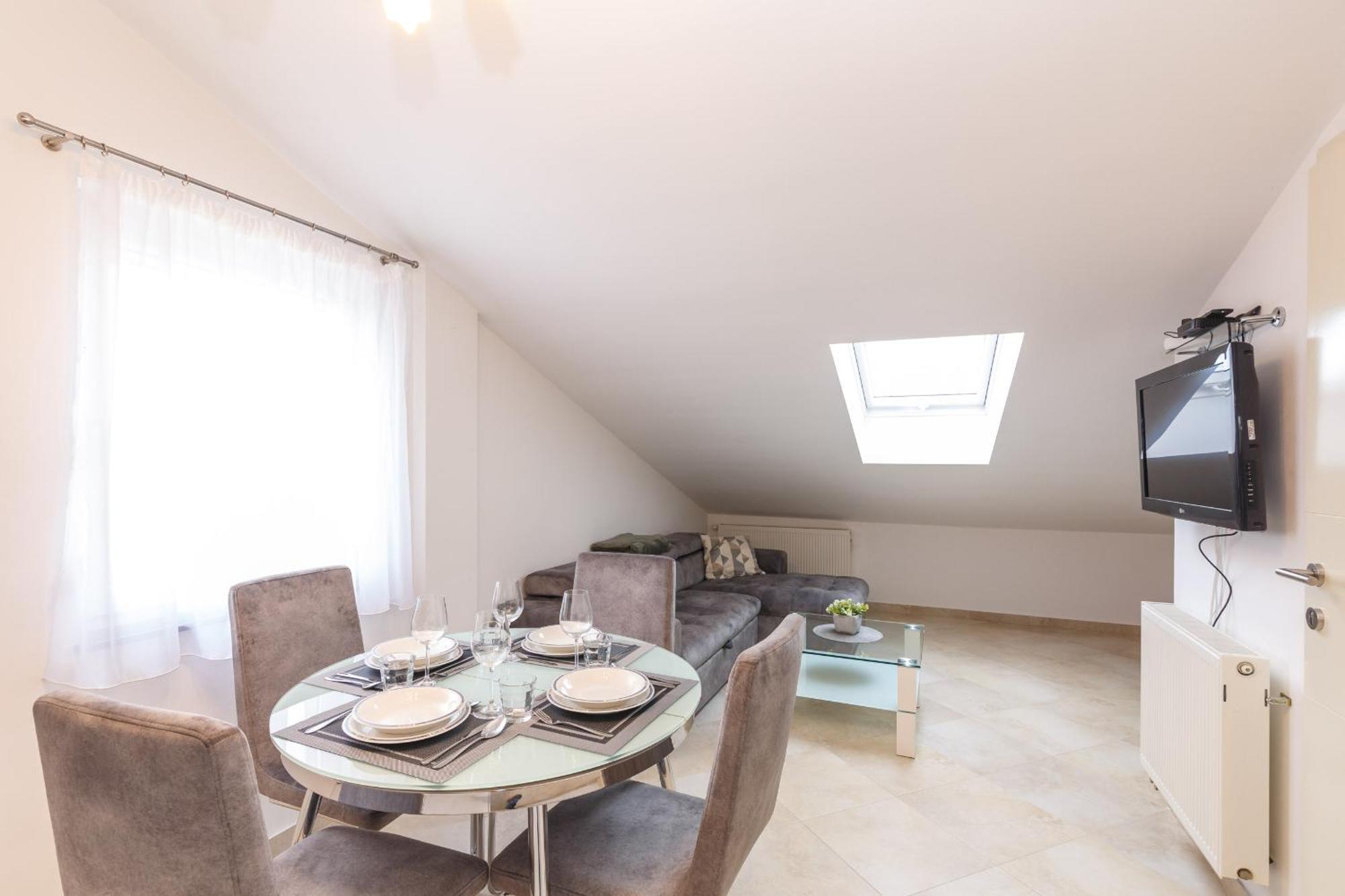 Apartmani Simi - The Wave Crikvenica Exterior photo