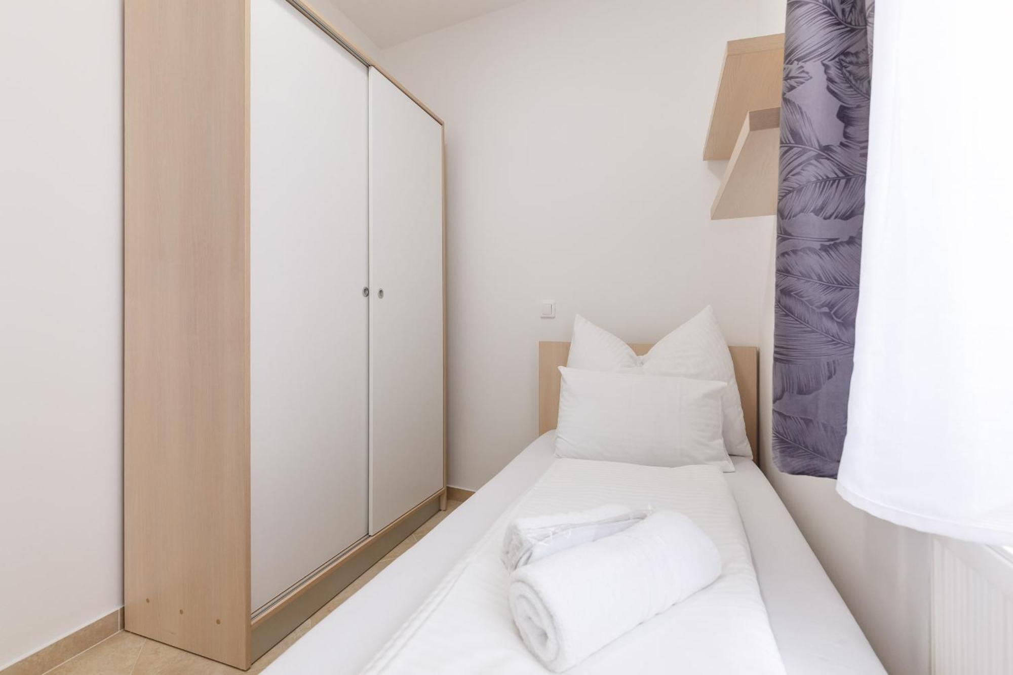 Apartmani Simi - The Wave Crikvenica Exterior photo