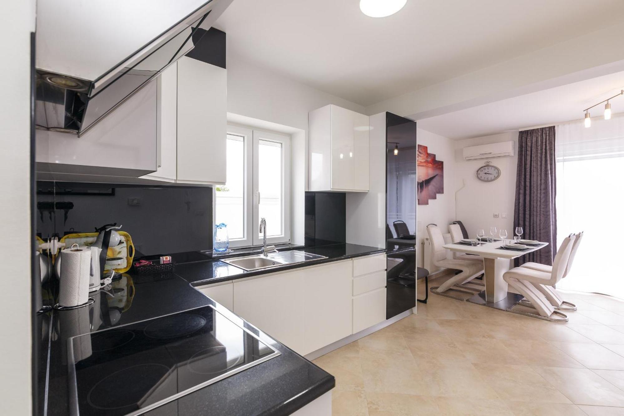 Apartmani Simi - The Wave Crikvenica Exterior photo